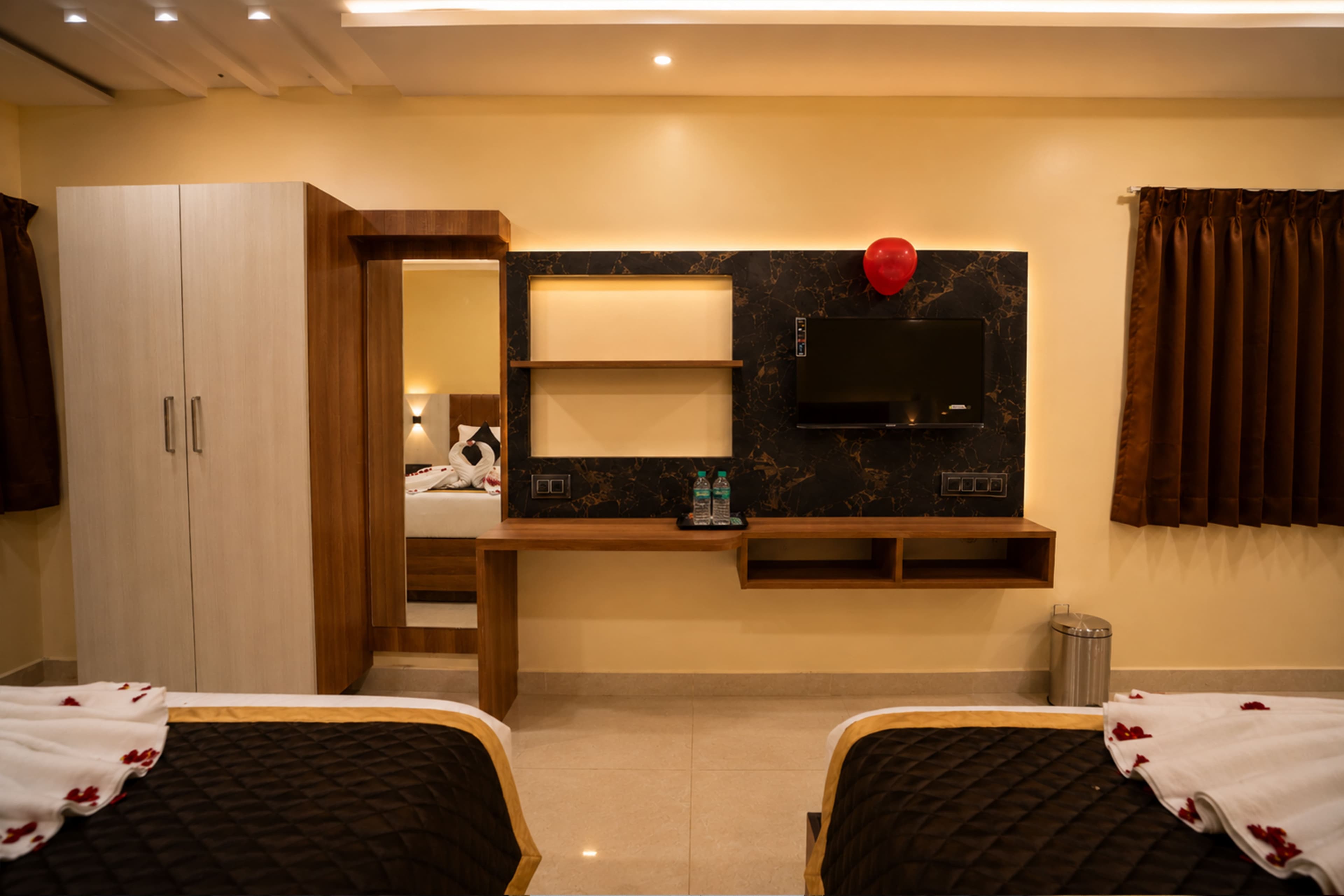 Family Suite 4